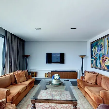 C'est Si Bon By Lovelystay