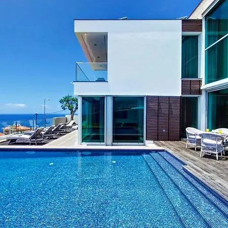 וילה C'est Si Bon By Lovelystay פונשל