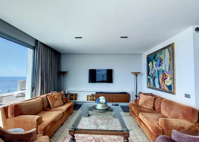 C'est Si Bon By Lovelystay