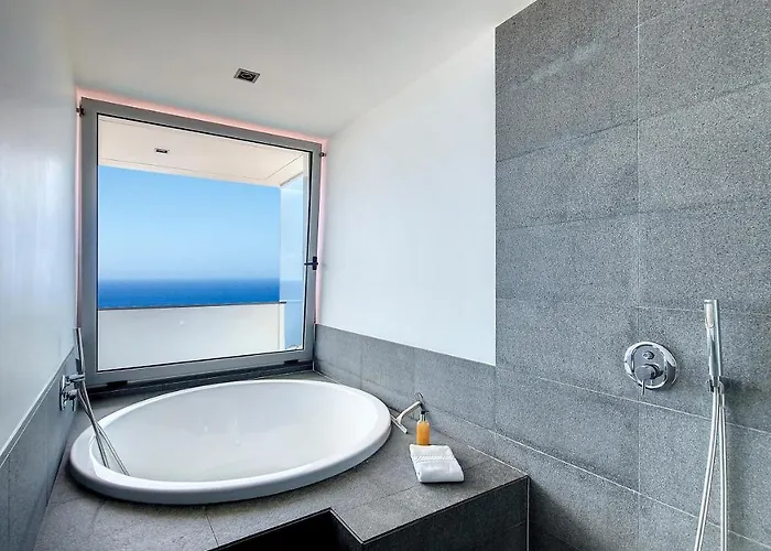 C'est Si Bon By Lovelystay *